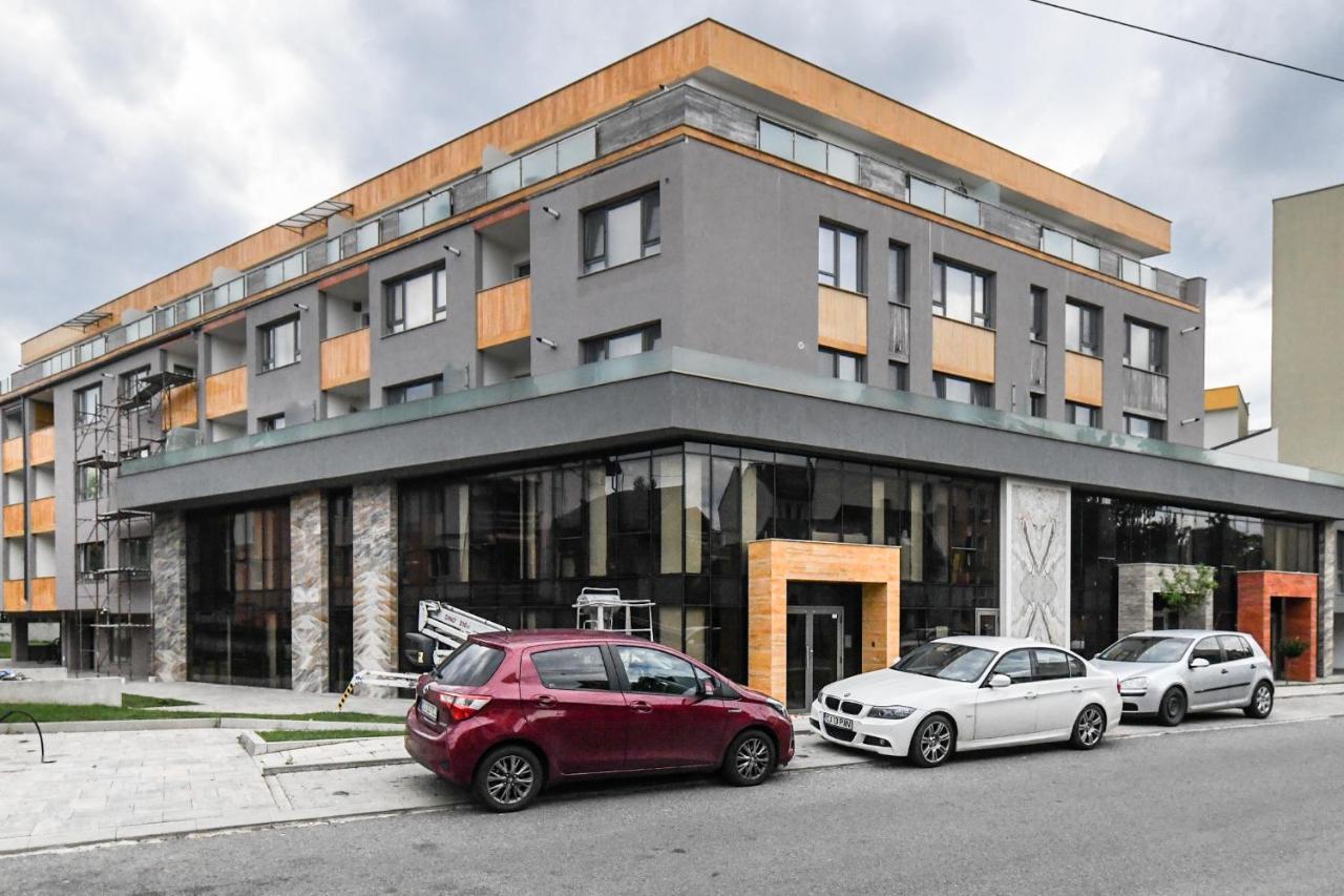 Modern Apartment In A Quiet Area Cluj-Napoca Exterior photo